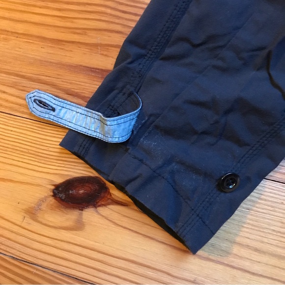 Lululemon Dark Grey Athletic Hiking Pants, EUC, 6 - Picture 9 of 15